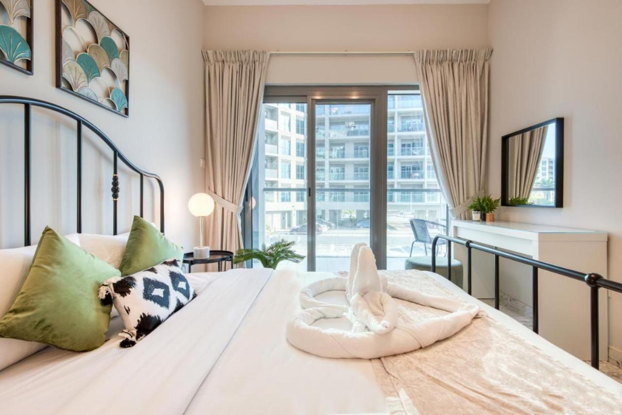 Elite Lux Holiday Homes - Cozy & Stylish 1 Bedroom With Huge Pools & World Class Gym ドバイ エクステリア 写真