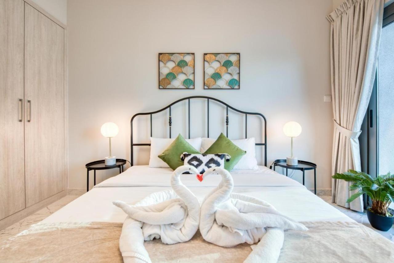 Elite Lux Holiday Homes - Cozy & Stylish 1 Bedroom With Huge Pools & World Class Gym ドバイ エクステリア 写真